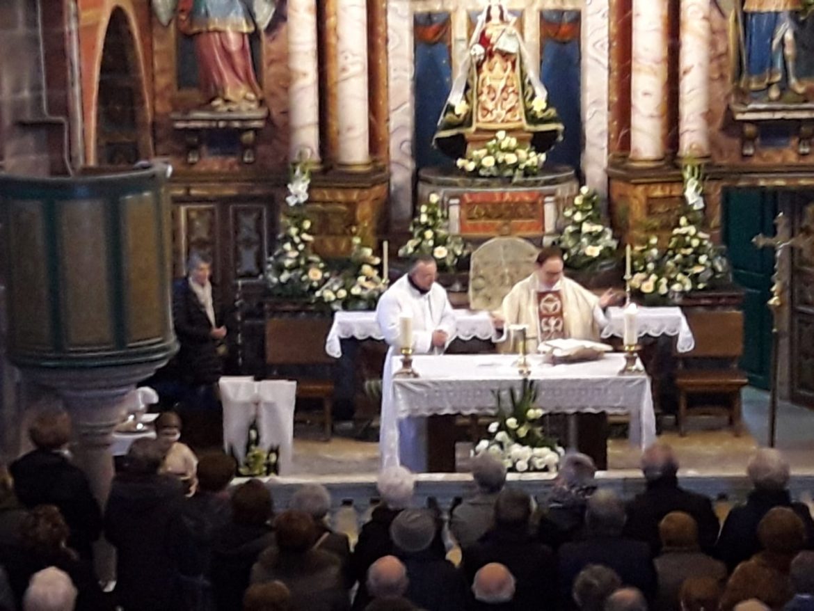 Peregrinación ao Santuario da Nosa Señora do Corpiño das Parroquias de San Francisco Javier, do Pilar e de San José