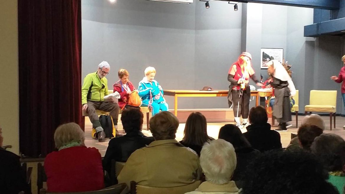 Actuación del Grupo de Teatro Portas Abertas