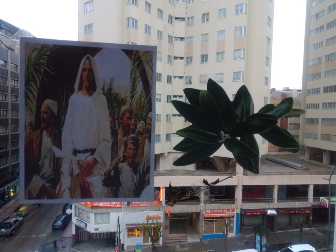 Y losa niños de nuestras Parroquias atendieron a su petición en este Domingo de Ramos tan especial