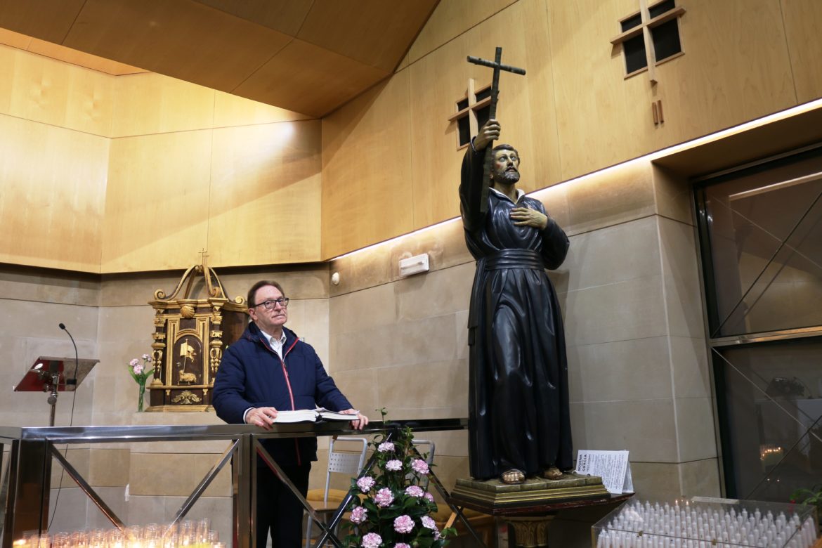 Invitación (vídeo) de D. Severino a participar en la Novena de la Gracia, y otras noticias parroquiales