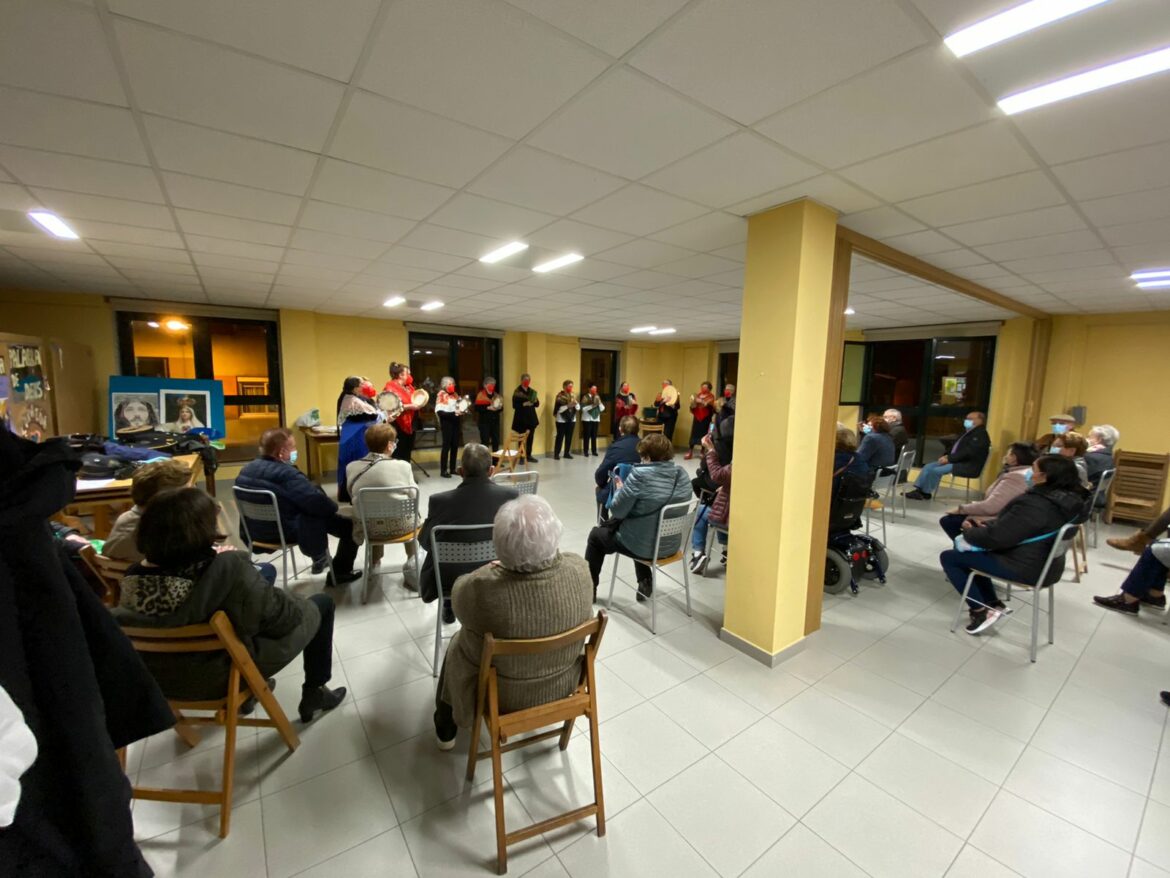 Panxoliñas e Cancións Navideñas na Parroquia de San Francisco Javier