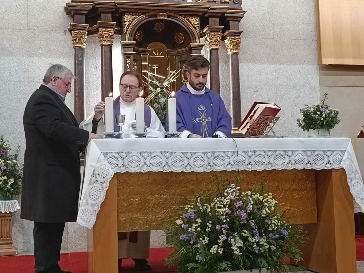 Comienzo de la Novena de la Gracia 2024.    Fotografías de la misma y Vía Crucis de los Viernes de Cuaresma