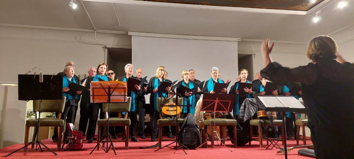 Actuación del Orfeón Herculino y su Rondalla en el Círculo de Artesanos